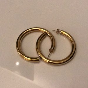 Bagatiba gold hoop earrings